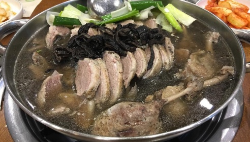 능이백숙삼계탕벅벅가든 매장 이미지