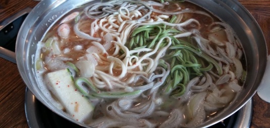 윤지네칼국수