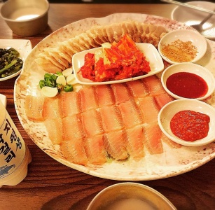 삼돌이 매장 사진, 경기도 성남시 분당구 황새울로 325