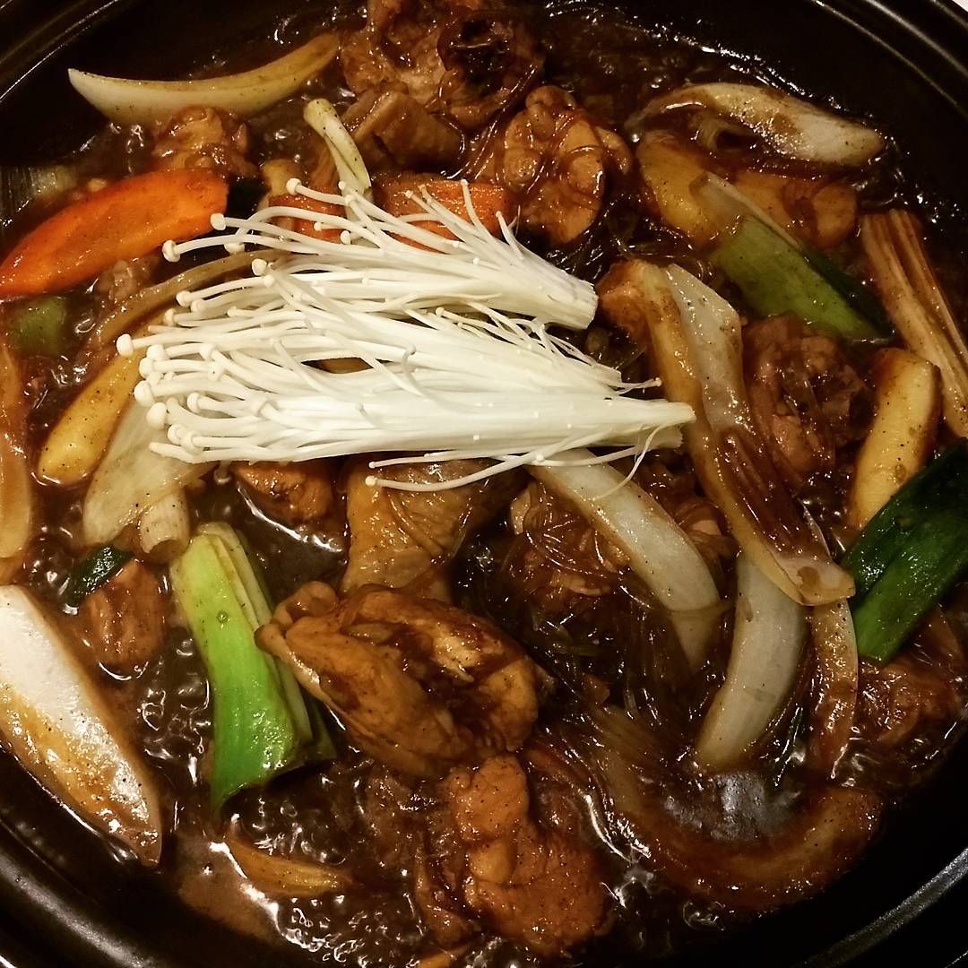    출처 : 타이타닉찜닭 인스타그램 검색 결과