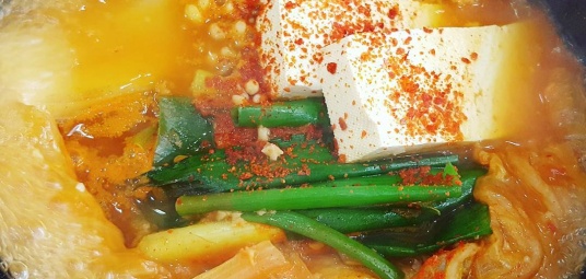 돈원 묵은지 김치찌개