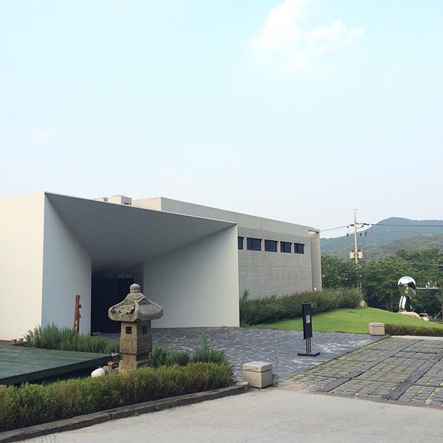 place_img