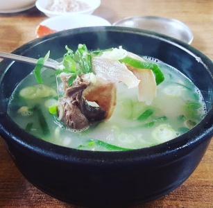 철뚝 소머리 국밥