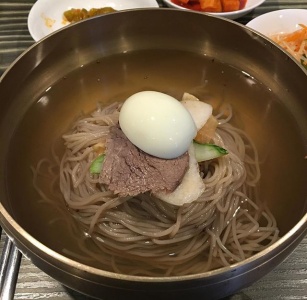 동무밥상 매장 사진, 서울특별시 마포구 양화진길 10
