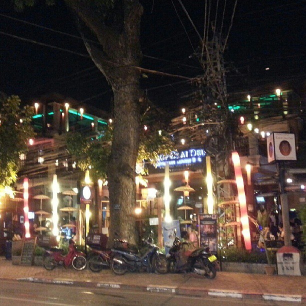 place_img