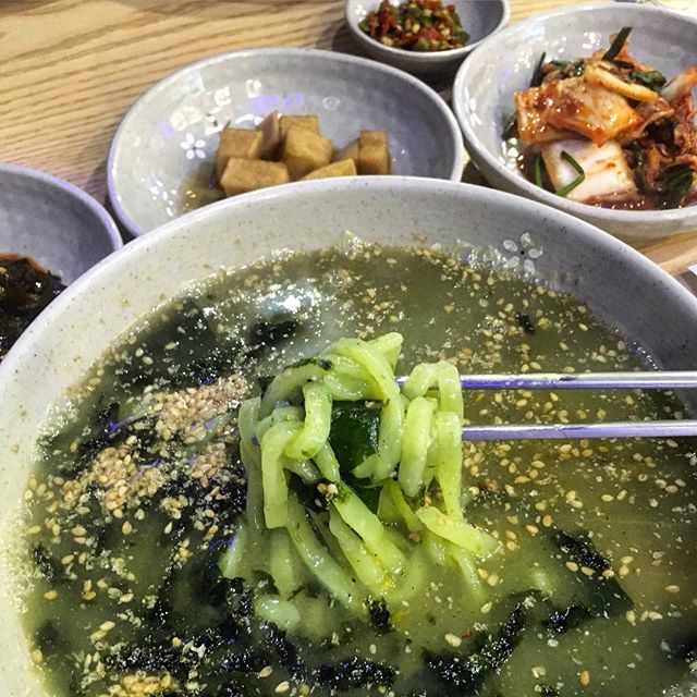 출처 : 따개비칼국수 인스타그램 검색 결과