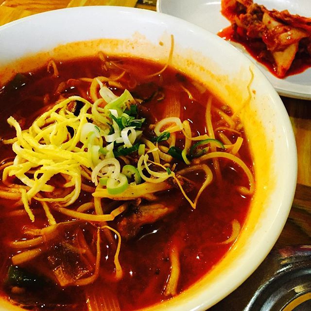 출처 :탐스칼국수 인스타그램 검색 결과