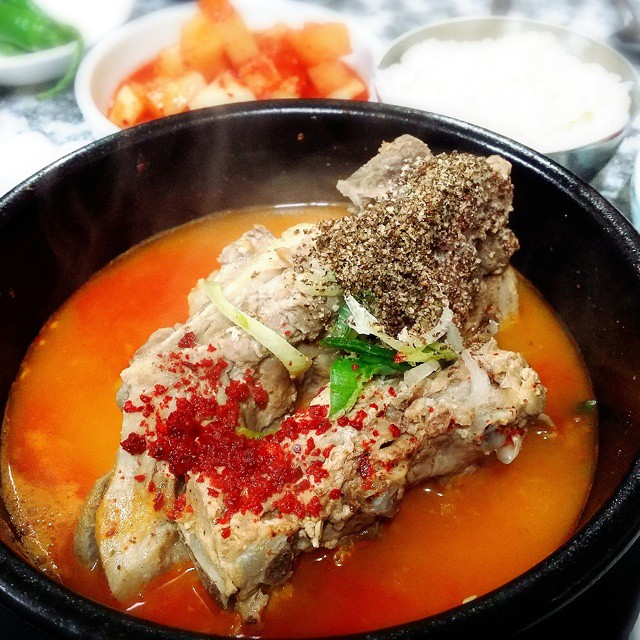 명륜감자탕 - 서울 강북, 대학로 | 맛집검색 식신