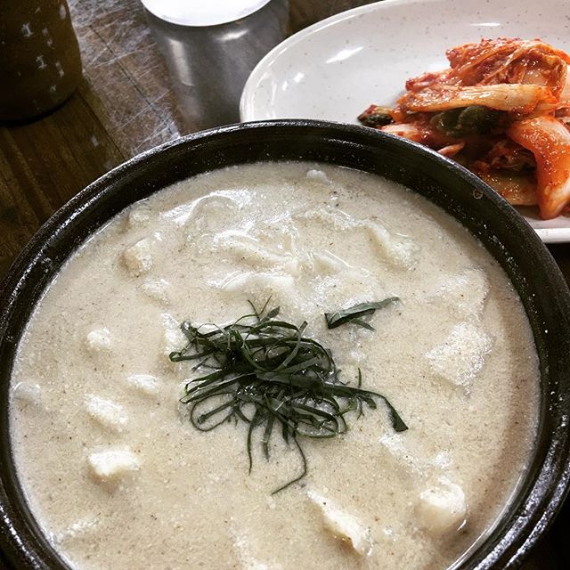 뚝배기손칼국수 - 서울 강남, 천호 강동 둔촌 | 맛집검색 식신