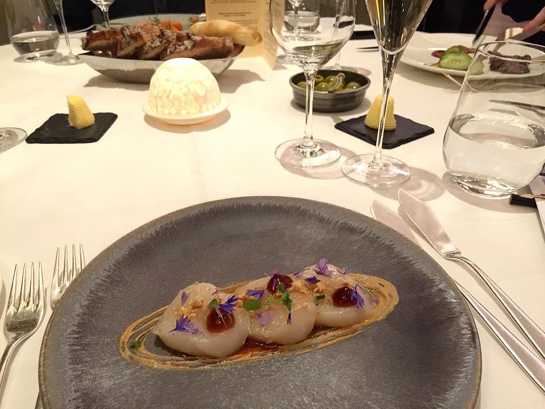 출처: 'Galvin at Windows' 인스타그램 검색 결과 