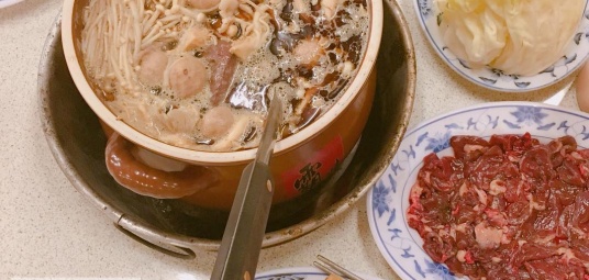 圍爐(웨이루)