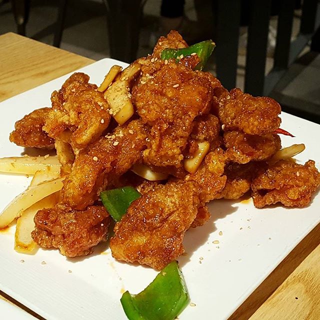 출처 : 마미치킨 인스타그램 검색 결과