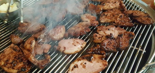 앞뜰장작구이마을