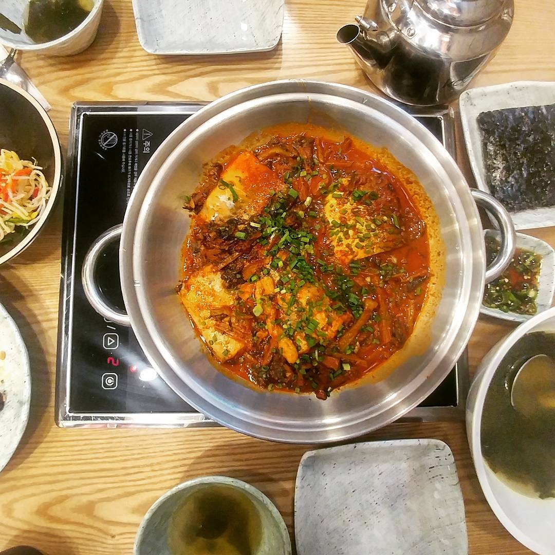 고래식당 - 인천, 연수구 송도 | 맛집검색 식신