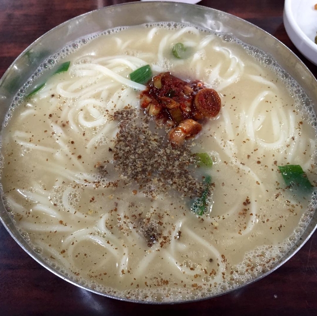 출처 : 삼대째전통칼국수 인스타그램 검색 결과