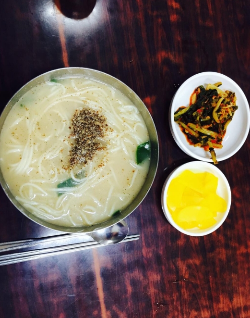 출처 : 삼대째전통칼국수 인스타그램 검색 결과