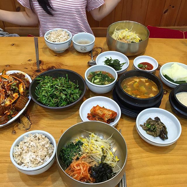  출처 : 비학산보리밥생칼국수 인스타그램 검색 결과