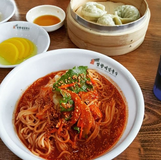 출처 : 망향비빔국수 인스타그램 검색 결과