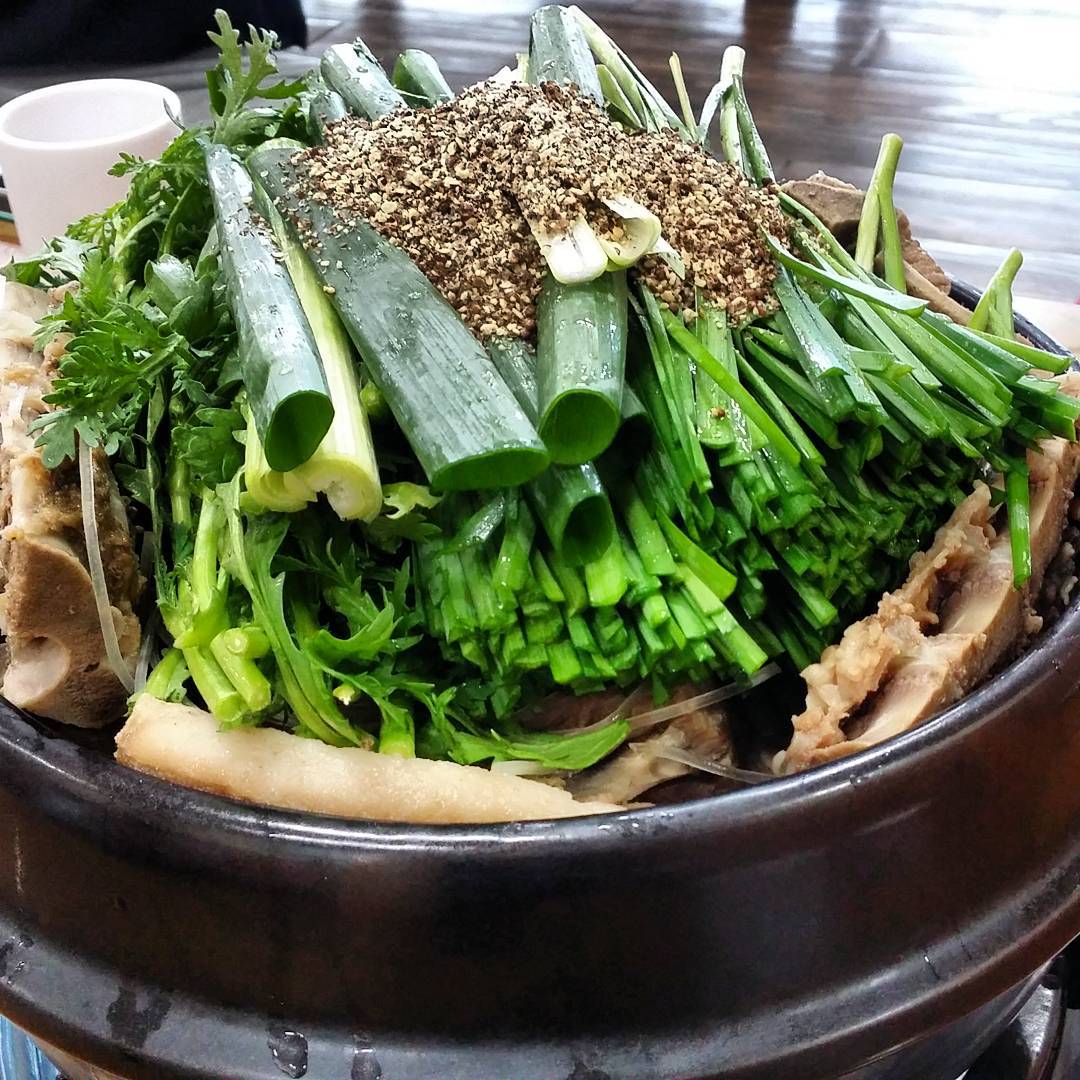 출처 : 왕뚝배기 인스타그램 검색 결과