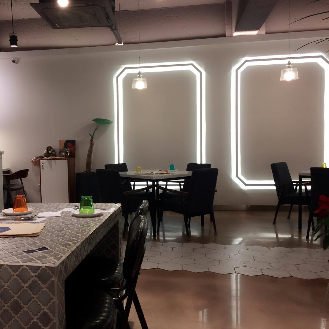 place_img