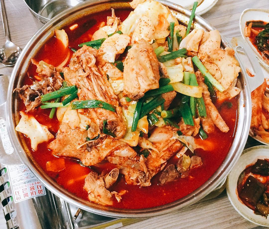 출처 : 명덕잣나무집 인스타그램 검색 결과