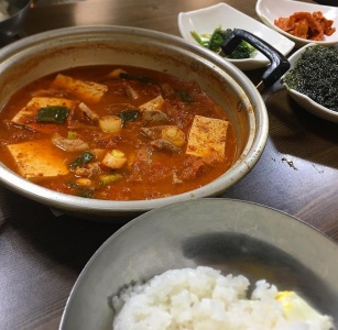 성전식당 매장 사진, 경상북도 안동시 동흥1길 9