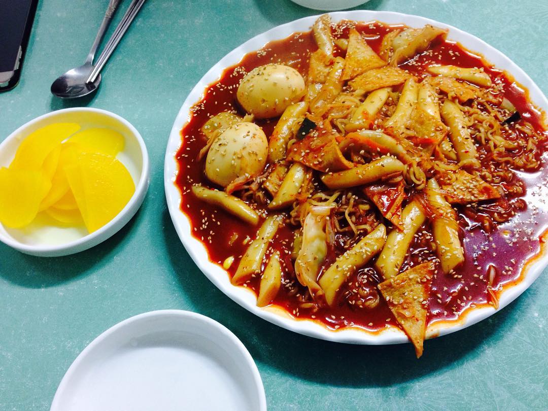 출처: '얄개분식' 인스타그램 검색 결과