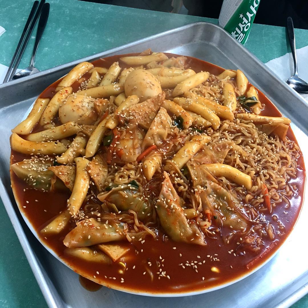 출처 : 얄개분식 인스타그램 검색 결과