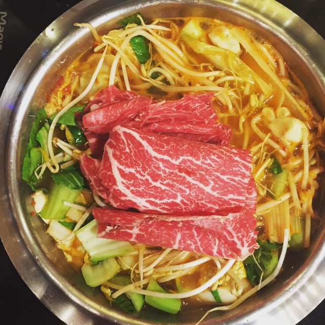 출처 : 바르미샤브샤브 (현대백화점디큐브시티점) 인스타그램 검색 결과