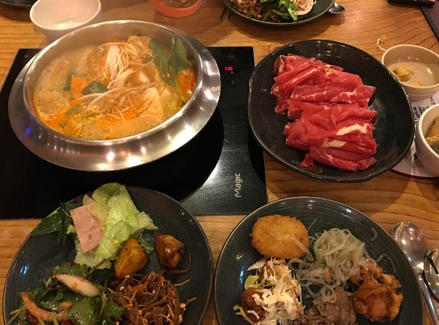 출처 : 바르미샤브샤브 인스타그램 검색 결과