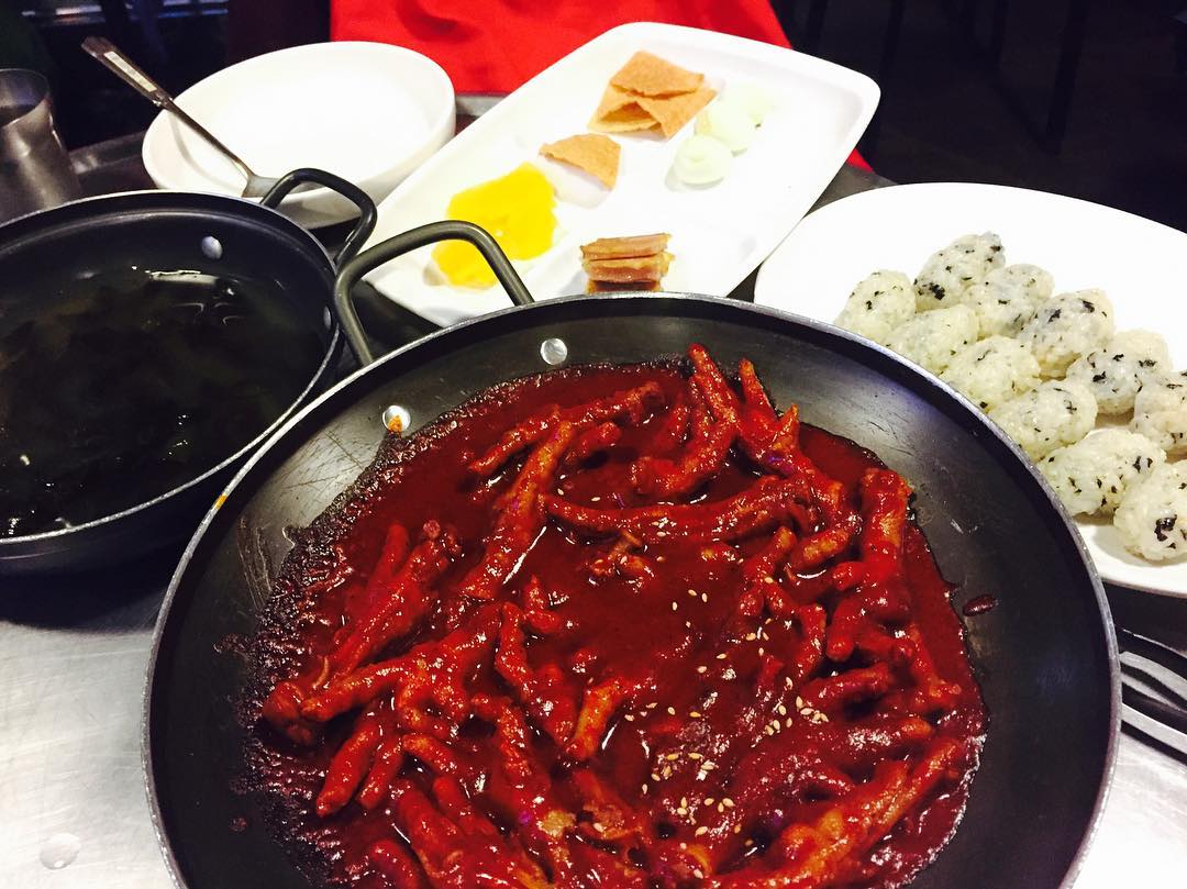 출처 : 륭림닭발 인스타그램 검색 결과