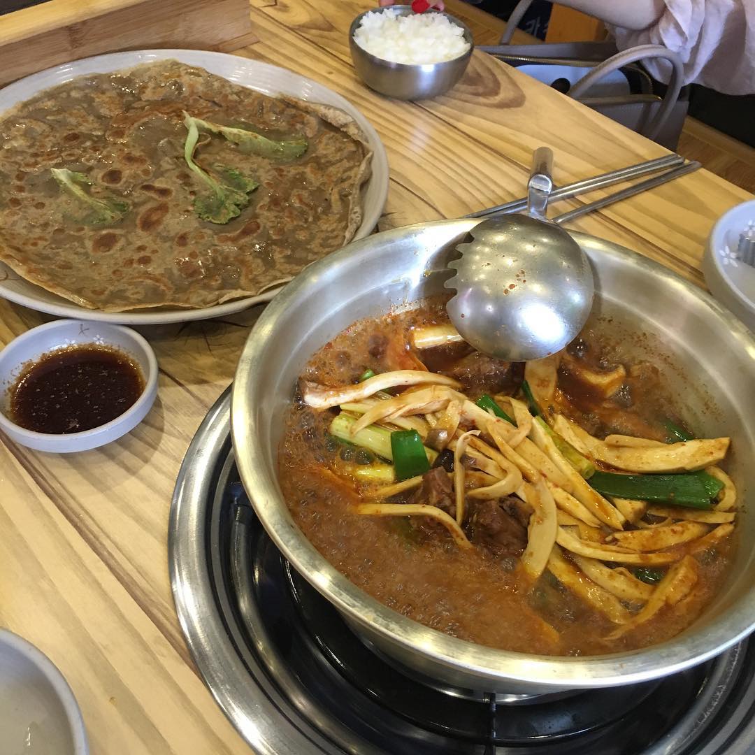 출처 : 두꺼비식당 인스타그램 검색 결과