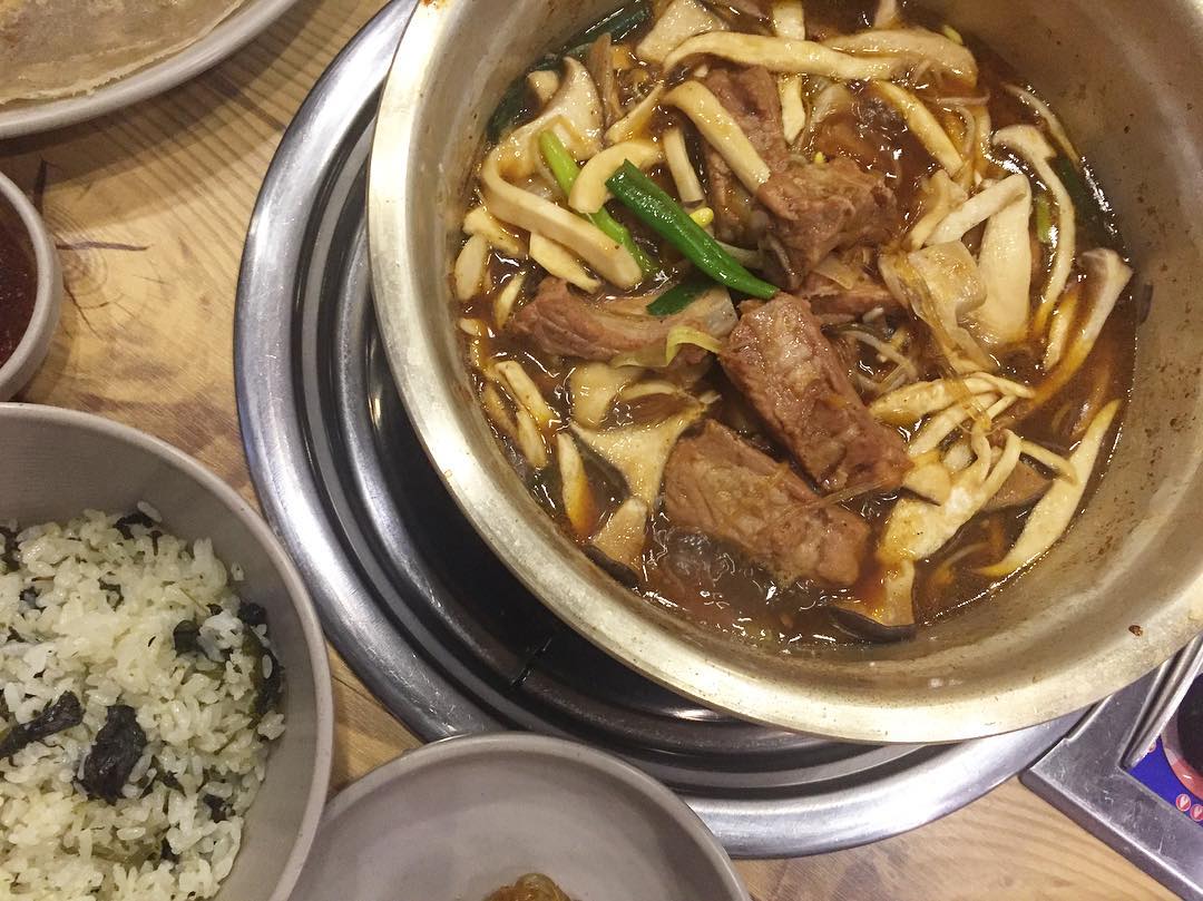 출처 : 두꺼비식당 인스타그램 검색 결과