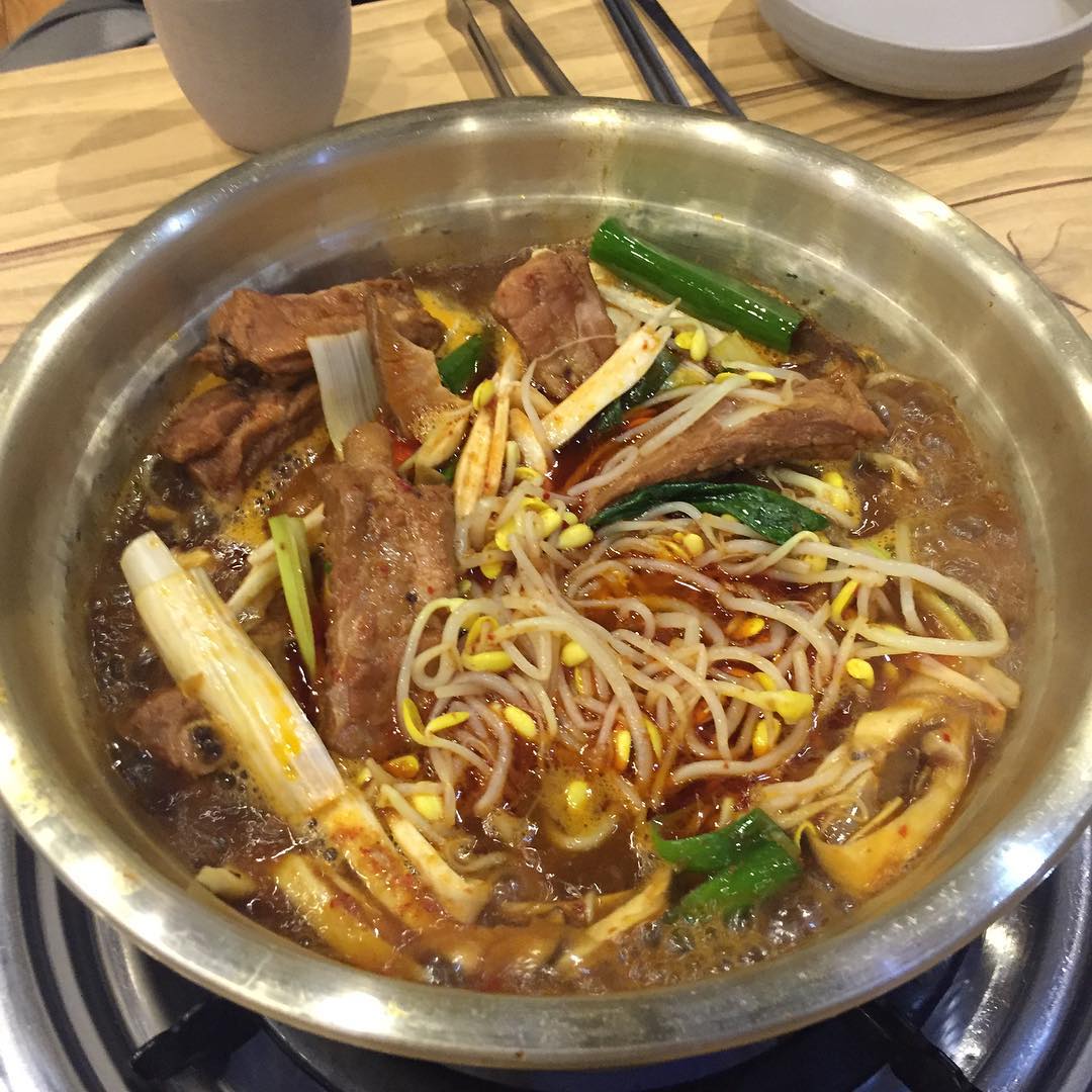 출처 : 두꺼비식당 인스타그램 검색 결과