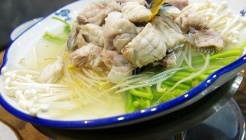 부산복국 고래고기 매장 이미지