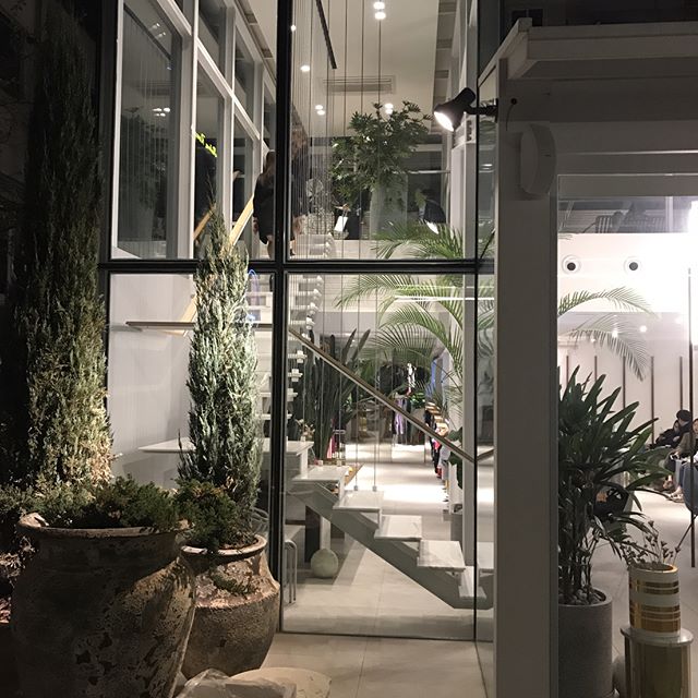 place_img