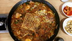 두꺼비부대찌개 매장 이미지