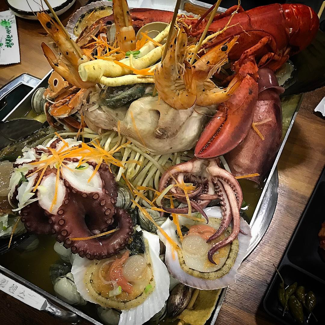 바다를 품은 해적선 - 경기, 평택 송탄 | 맛집검색 식신