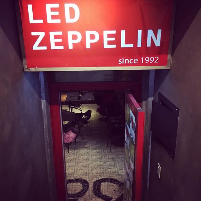 place_img