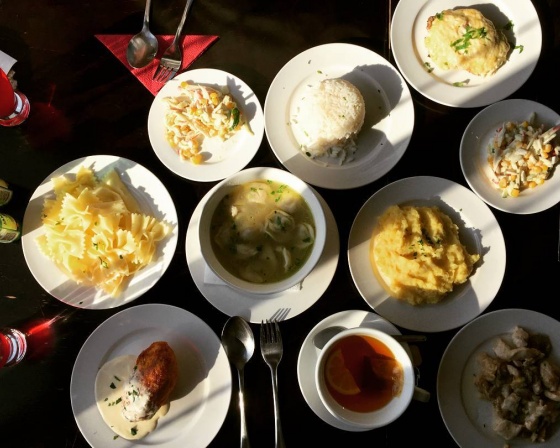 하라츠 펍 (Harat's Pub) 