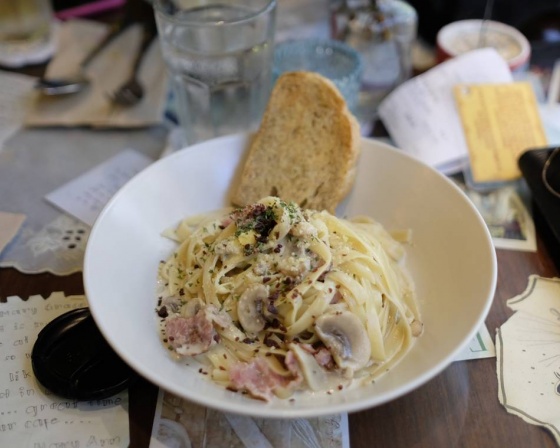 매리 그레이스 카페 (Mary Grace Cafe) 
