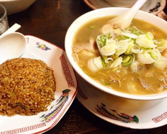 슈히로라멘홈포 (末廣ラーメン本舗秋田駅前分店) 