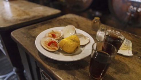 안티구아 카사 드 가르디아 (Antigua Casa de Guardia) 매장 이미지