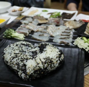 육해공숙회천국 매장 사진, 전라남도 여수시 시청동3길 5