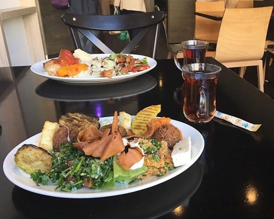 마하무드 (Mahmoud's) 