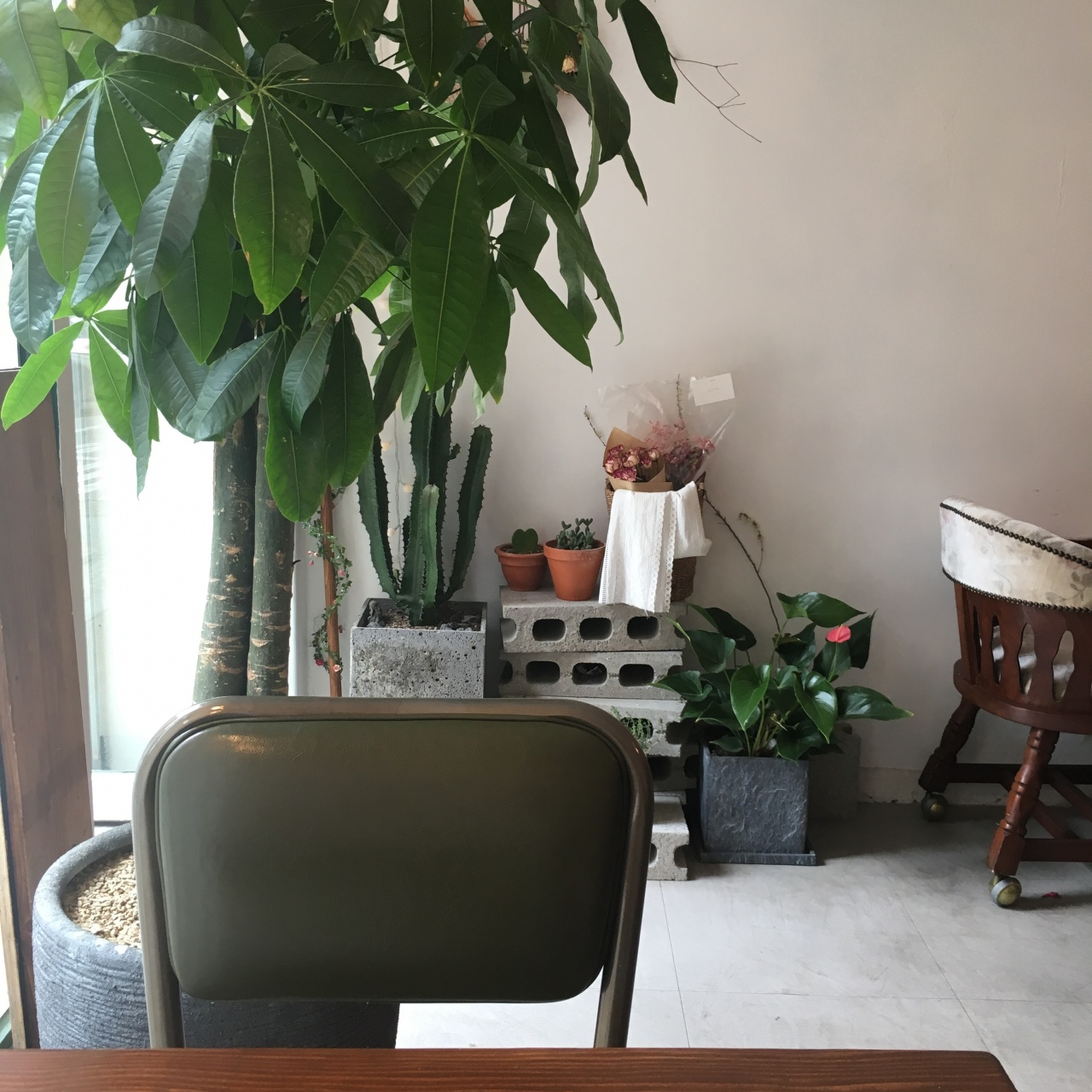 place_img