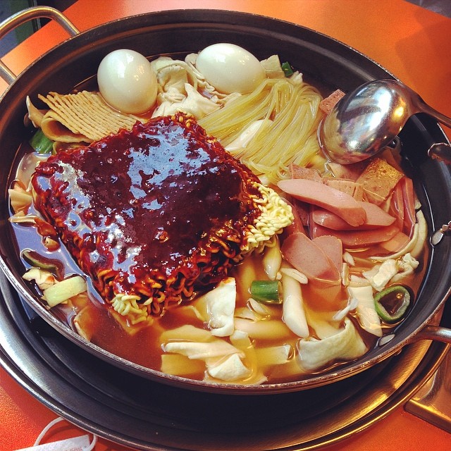 레드썬 (명동직영점) - 서울 강북, 명동 | 맛집검색 식신
