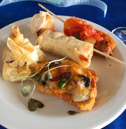 블루 크래인 (The Blue Crane Restaurant and Bar) 
