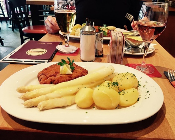 펠드맨스 브류하우스 (Feldmann's Bierhaus) 