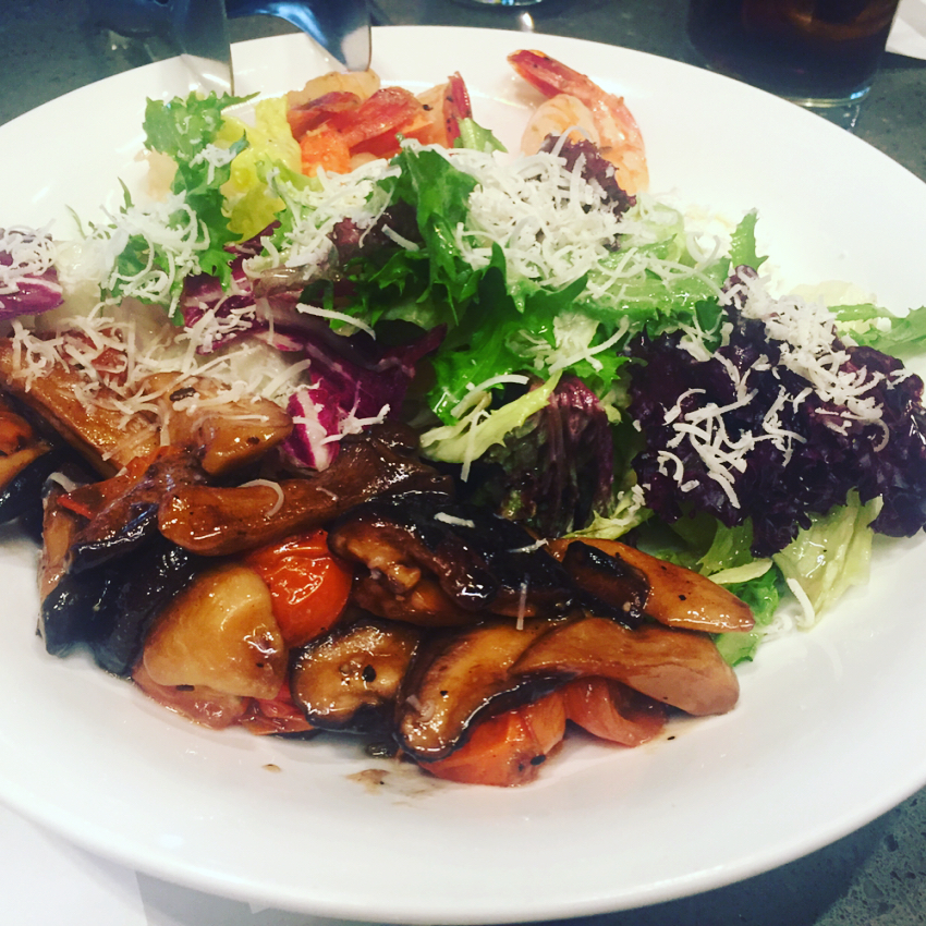 출처 : 라그릴리아 광화문점 인스타그램 검색 결과